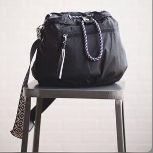 Lululemon | Diversity | Bag